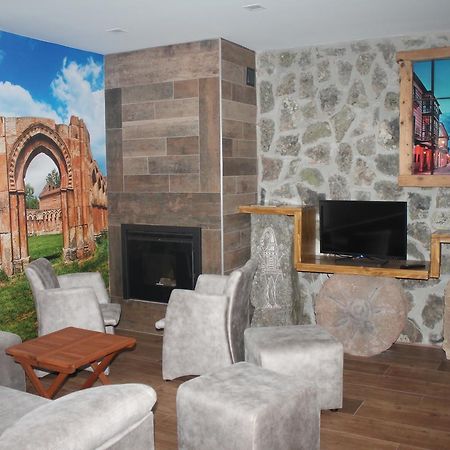 Apartamentos Numancia Garray エクステリア 写真